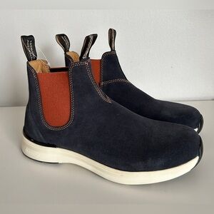 NWOT Blundstone Men's Navy Suede Orange Chelsea Boots